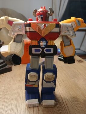 Bandai Power Rangers Megazord Robot Figure 1998 Vintage MPN 40218